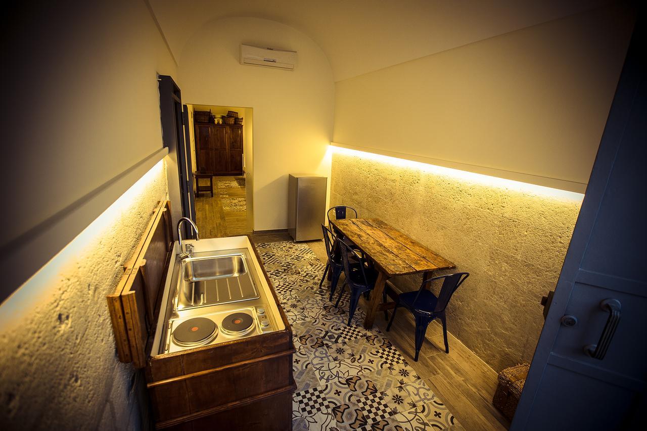 Giardini 82 B&B กราวีนา อิน ปูเลีย ภายนอก รูปภาพ