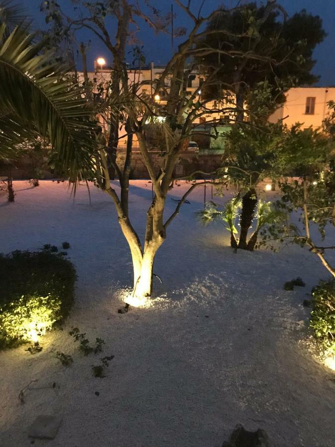 Giardini 82 B&B กราวีนา อิน ปูเลีย ภายนอก รูปภาพ