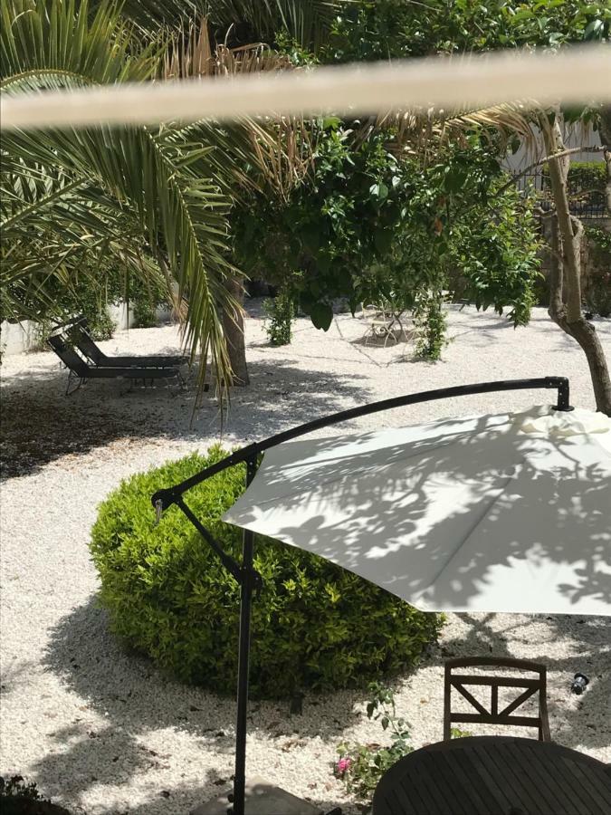 Giardini 82 B&B กราวีนา อิน ปูเลีย ภายนอก รูปภาพ