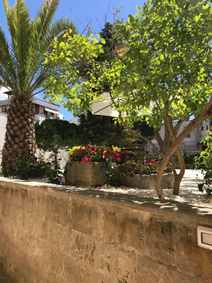 Giardini 82 B&B กราวีนา อิน ปูเลีย ภายนอก รูปภาพ